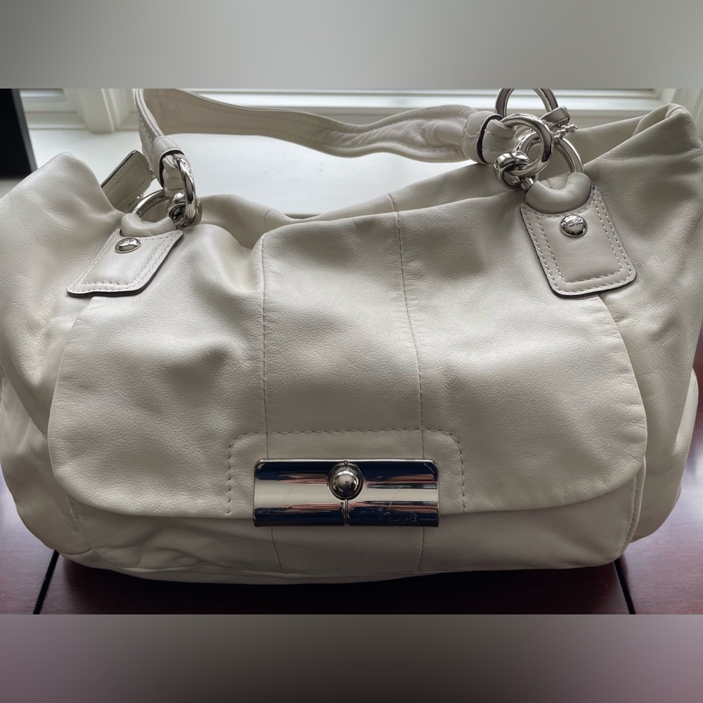 Cream Coach Leather Shoulder Bag with Silver Hardware